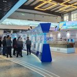 科技融合教育，互动滑轨屏打造生物科普新平台，学习从此不同！