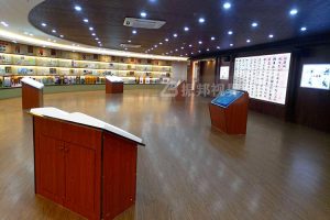 为什么说数字科技是提升校园安全教育馆效果的关键因素？
