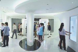 企业展览馆实现科技化，需要关注哪些技术趋势和互动设计要点？