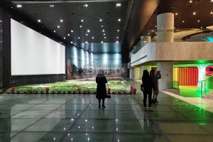 如何通过数字化手段，提升智慧城市会客厅的服务体验与品质?