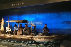 震撼历史案例复原与互动答题墙，牢牢抓住参观者目光。