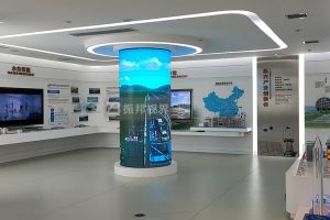 LED互动显示屏在展厅设计中，如何实现内容灵活更新与成本控制？