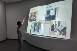 沉浸式文博展厅设计：投影翻书互动应用，让文物故事活灵活现！